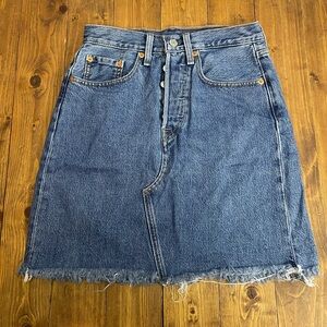 Levi’s premium denim Jean skirt size 24 frayed hem